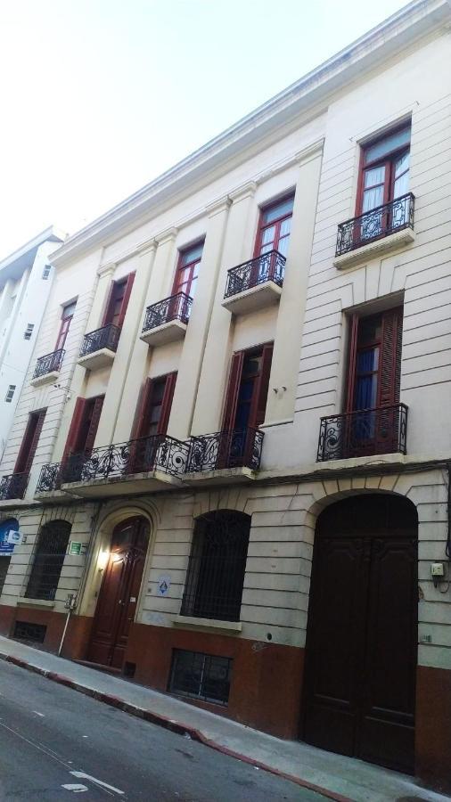 Posada Del Gaucho Hostel Montevideo Exterior photo